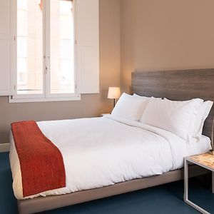 Double or Twin Room Private Bathroom